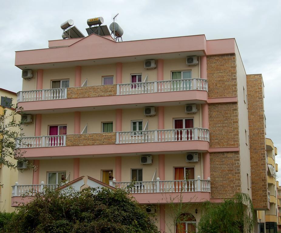 Nuovo Sun Golem Hotel Golem  Exterior photo